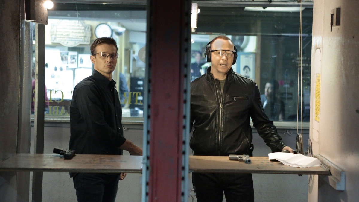 Friends in Need – Blue Bloods (Series 6, Episode 17) | Apple TV (uk)