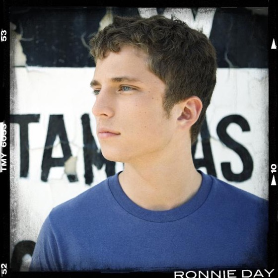 Cover artwork for Falling for You