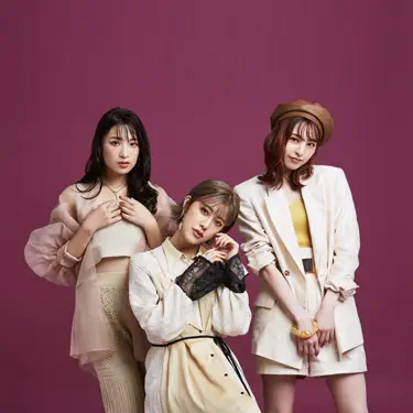 Pink Cres. - Lyrics, Playlists & Videos | Shazam