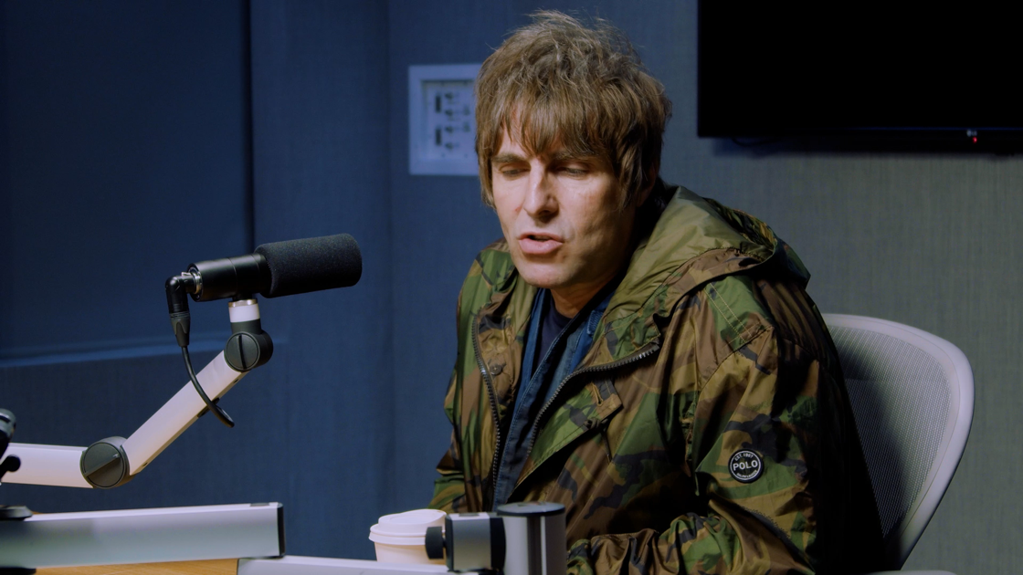 ‎Liam Gallagher on 'C'MON YOU KNOW' on Apple Music