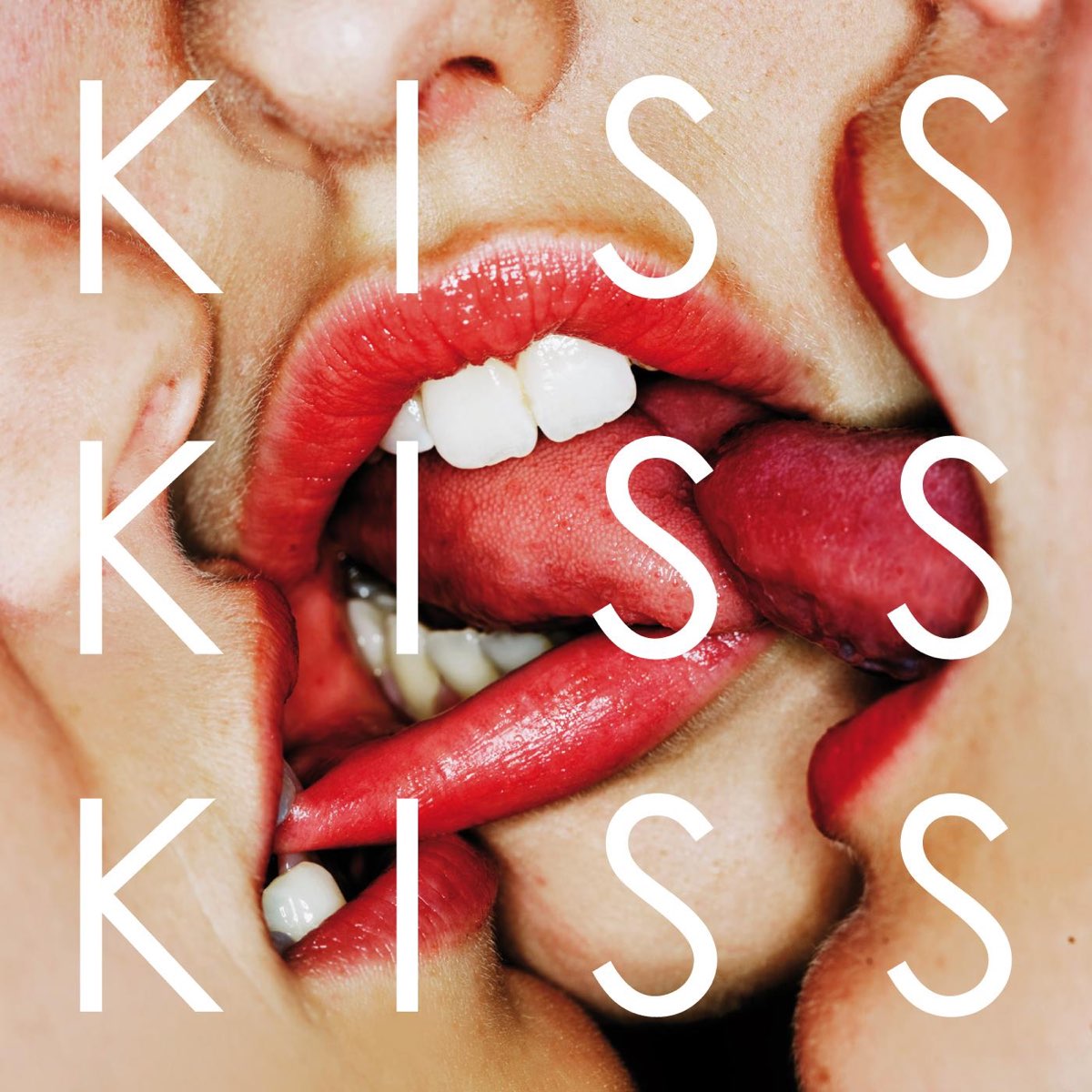 Музыка на телефон kiss kiss