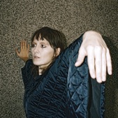 Cate Le Bon - What's Not Mine