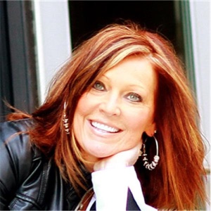 Totally Unscripted:Dawn +Sisterhood talk about freedom from fear, shame, & more.