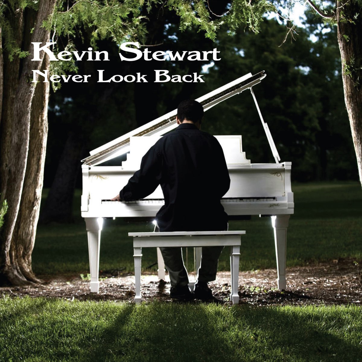 Look back mp3. Kevin Stewart - Moonlight. Кевин Стюарт пианист. Кевин Гарден христианство. Goodbye Garden.