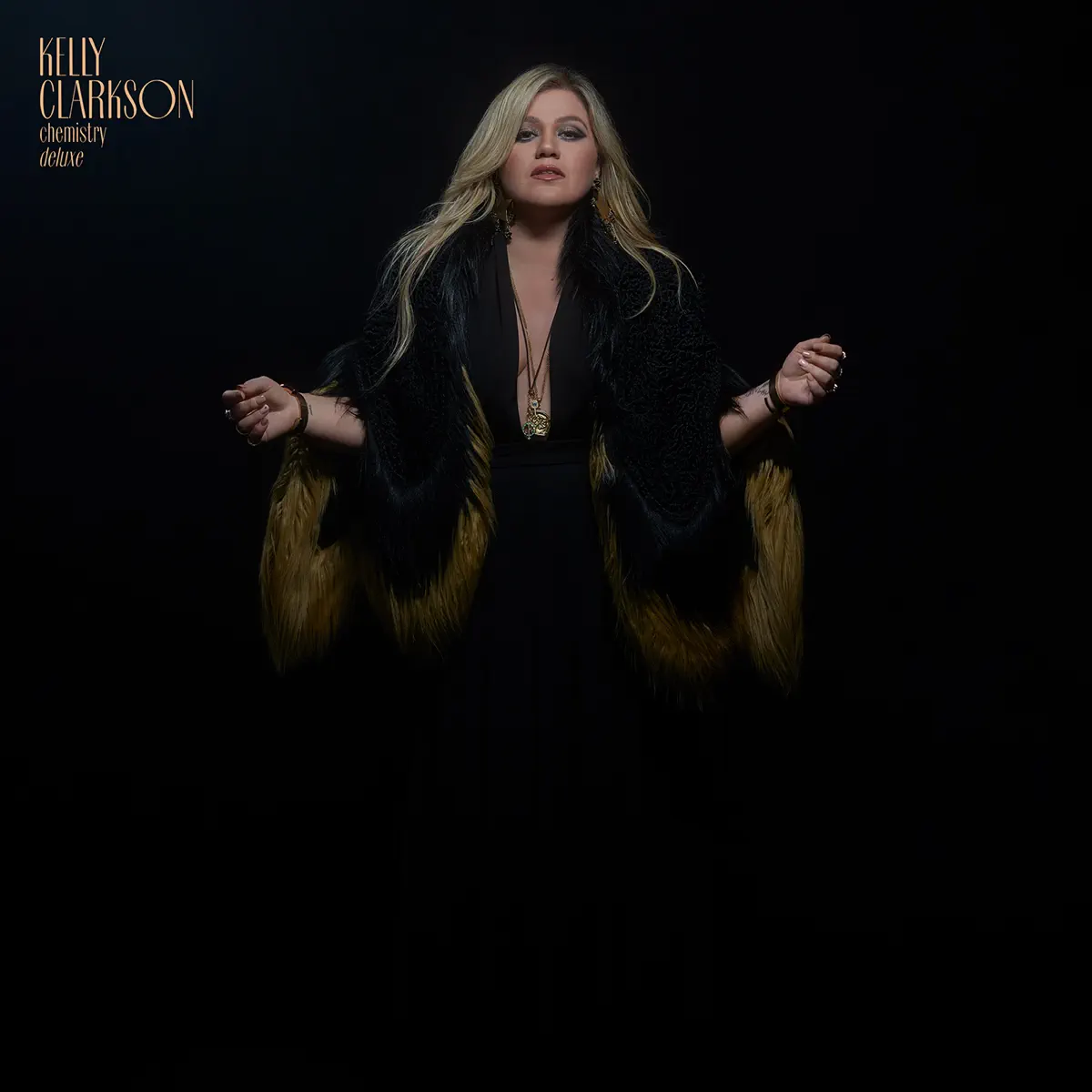 Kelly Clarkson - mine (Live From The Belasco) - Pre-Single (2023) [iTunes Plus AAC M4A]-新房子