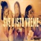 Sve U Isto Vreme - Kurtoazija lyrics