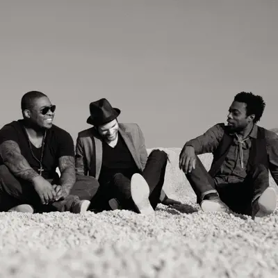 iTunes Live from Montreal - Bedouin Soundclash iTunes Live from Montreal - Bedouin Soundclash