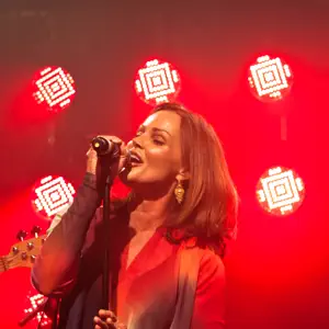 Belinda Carlisle