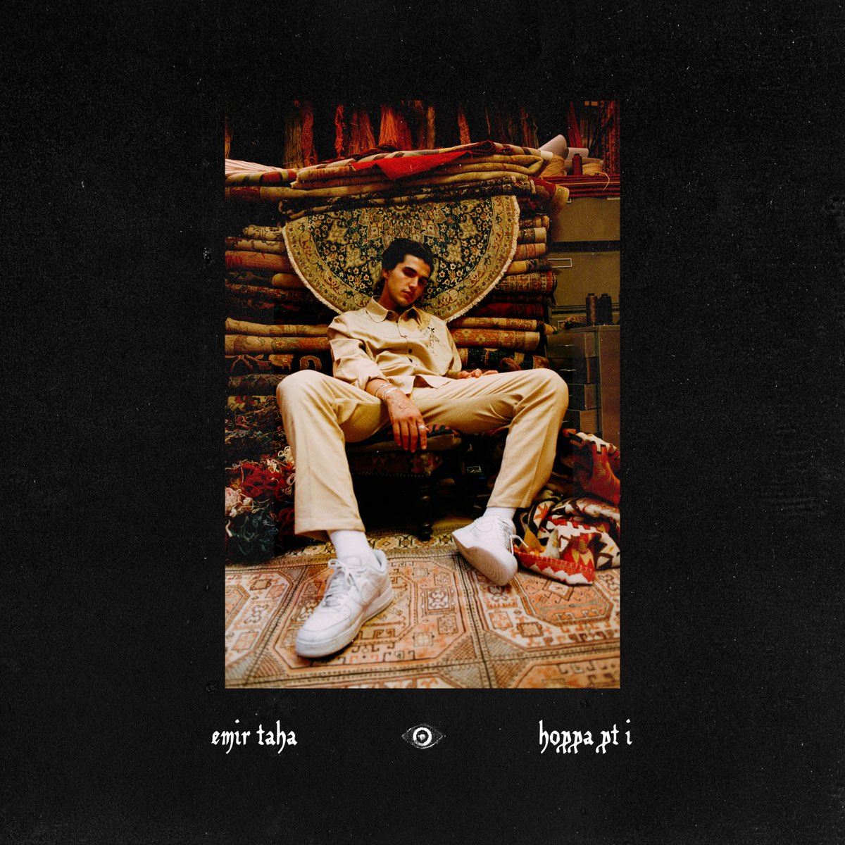 Emir taha huyu suyu. Hayat suyu emir текст. Эмир таха. Huyu suyu от emir taha. Emir taha huyu suyu.