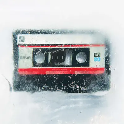 Democrash - Vítor Martins