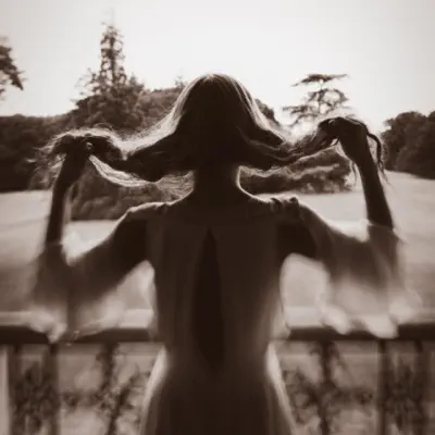 Hold on to Me - Single - Katy Rose