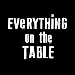 كل شيء على الطاولة