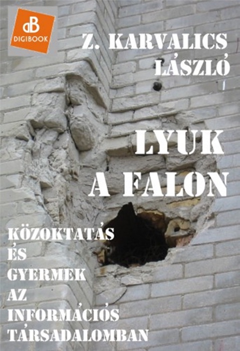 Lyuk a falon