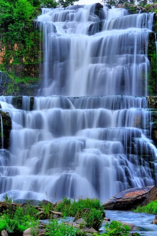 Waterfall Wallpapers - Amazing Waterfalls Of The World screenshot 3