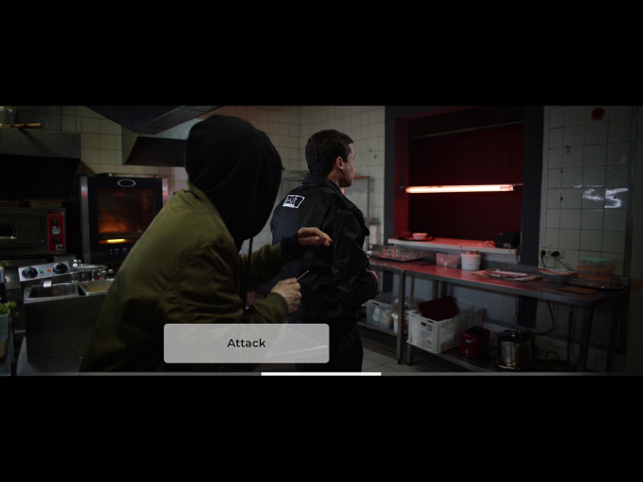 ‎Screenshot del film interattivo Shes Red