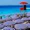 By using some 300 photos and 20,000 words NICE’S BEST is a travel guide that helps you make the most of your city break