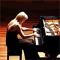 The Great Pianists introduces 60 great pianists of the 20th and 21st century, from Horowitz to Yuja Wang