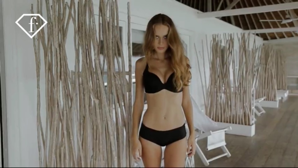 Screenshot #8 for FASHIONISTA TV