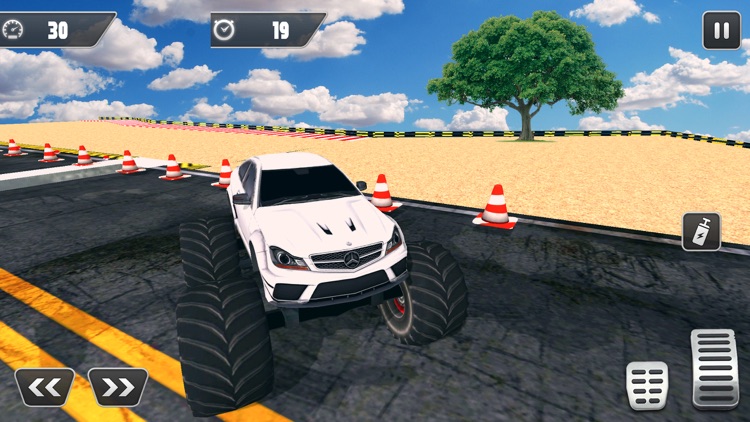 Monster Ramp Stunts Challenge screenshot-3