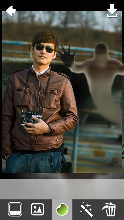 Ghost Prank Photo Montage – Add Scary Cam Effects and Ghosts to Pics in Horror Booth screenshot-3