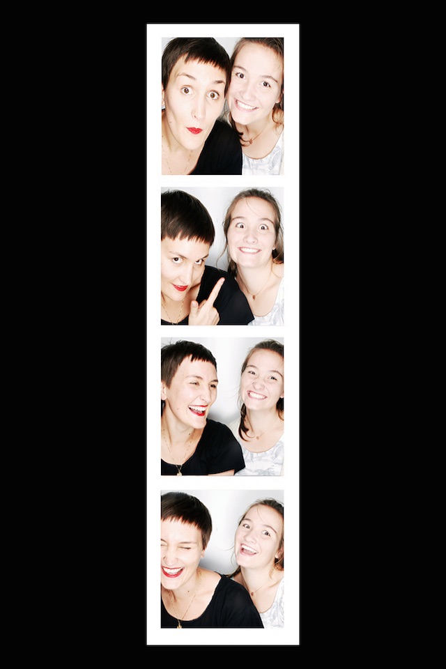 Simple Photo Booth - Best Real Camera Selfie Fun App with Collage Grid Frame screenshot 2
