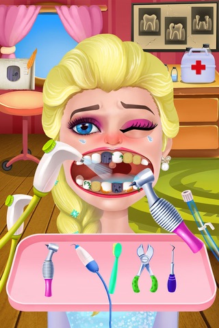 Icy Dentist Office - Prince and Princess Palace Life Adventure screenshot 2