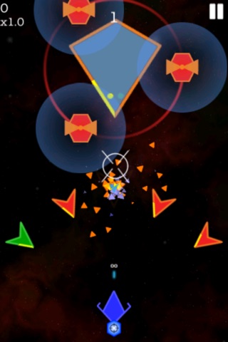 TriLynx - Retro space arcade shooter defense game screenshot 3