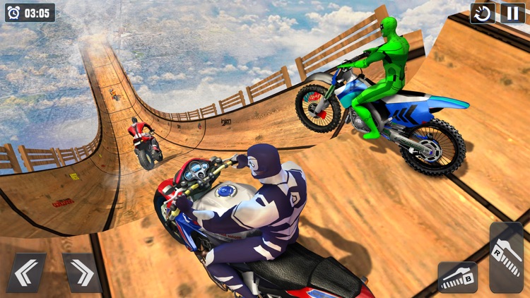 Superhero GT Bike Racing Stunt