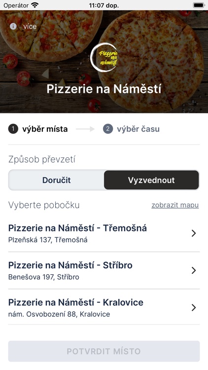 Pizzerie na náměstí