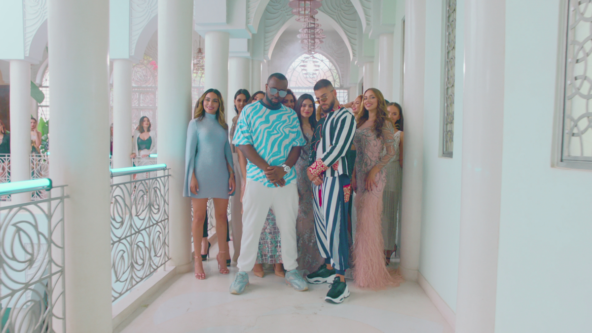 Maluma gims hola senorita. Gims maluma hola. Gims maluma hola. Maluma gims hola senorita. Gims ft maluma.