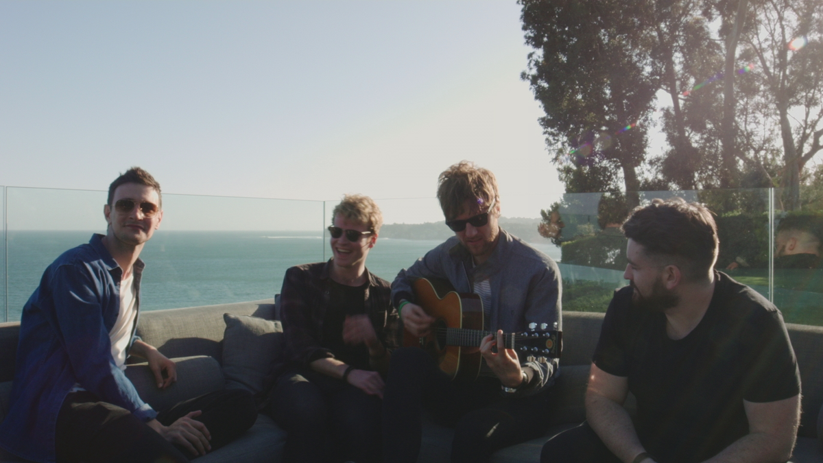 Brother Kodaline. Kodaline everything works out in the end
