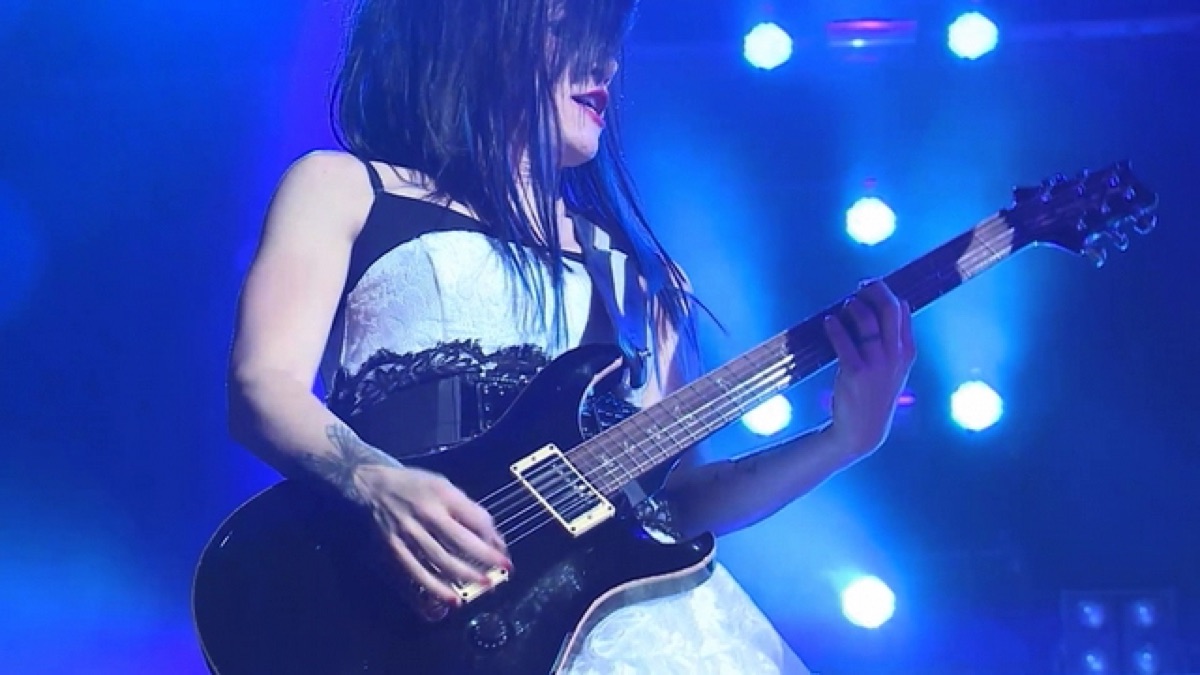 ‎Awake and Alive (Live) by Skillet on Apple Music