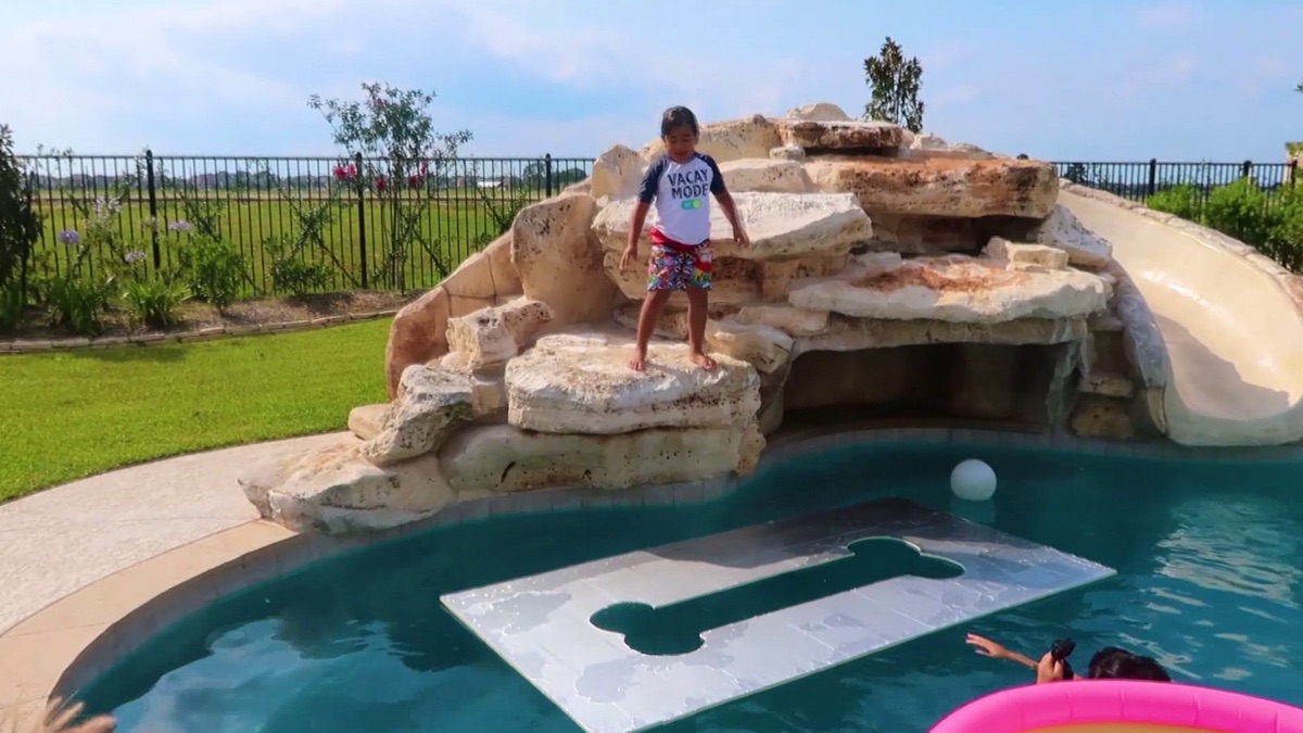 Ryan's Swimming Pool Challenges! - Ryan's World Specials Presented By 