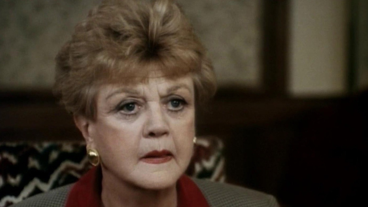 Trials & Tribulations - Murder, She Wrote (Season 7, Episode 1) - Apple TV